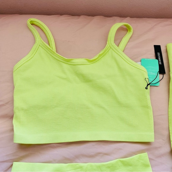 Forever 21 Active Seamless Cropped Cami Biker Shorts Leggings Bundle Set Bright - Picture 5 of 16